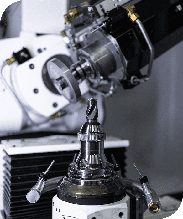 outil carbure monobloc en machine pour être affûté